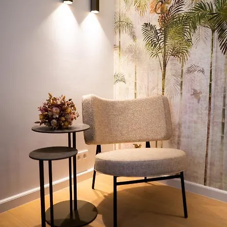 Iris Hotel 4*