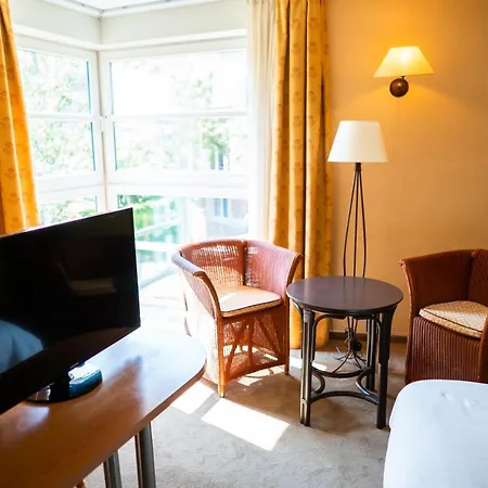Iris Hotel 4*